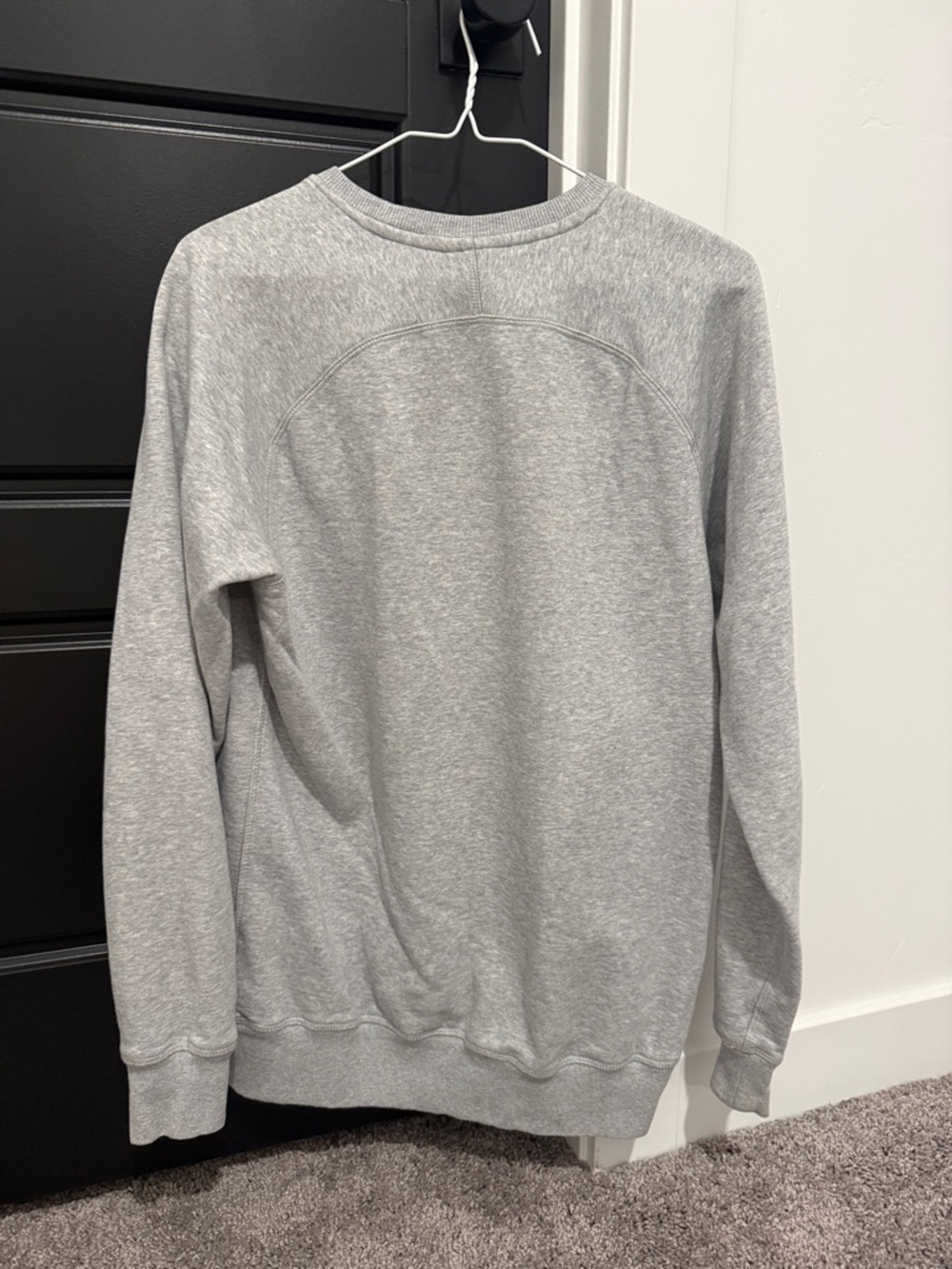 Gymshark Crewneck Sweatshirt - Light Grey - Picture 3 of 3